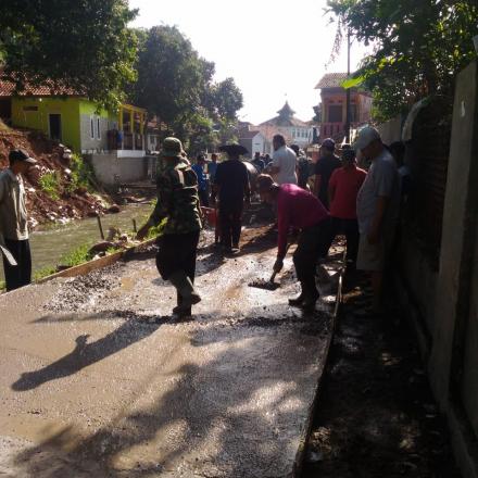 Pembangunan/Rehabilitas/Peningkatan/Pengerasan Jalan Desa